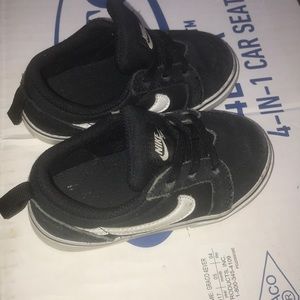 Nike toddler boy’s shoes